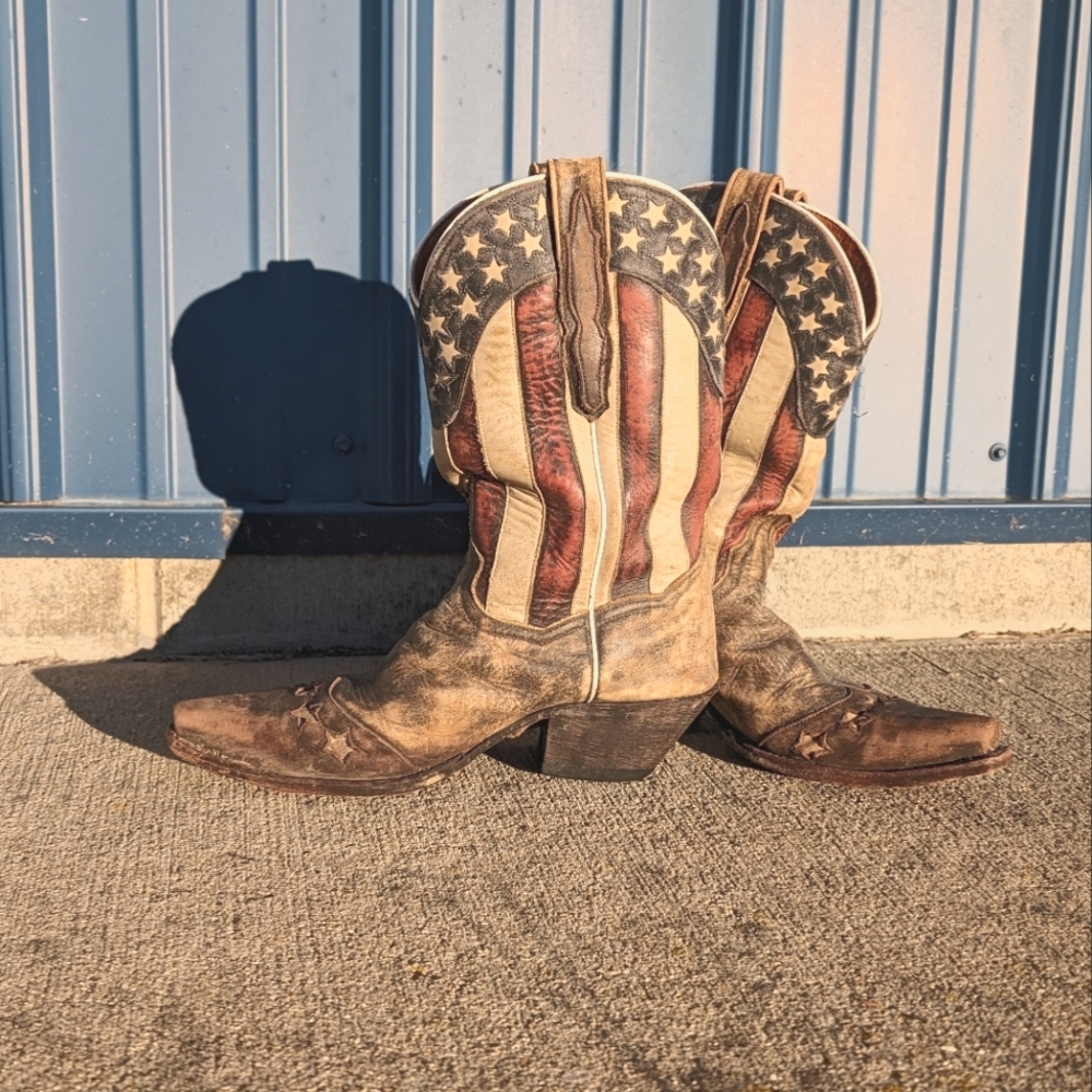 Dan Post Vintage Americana cowboy boots